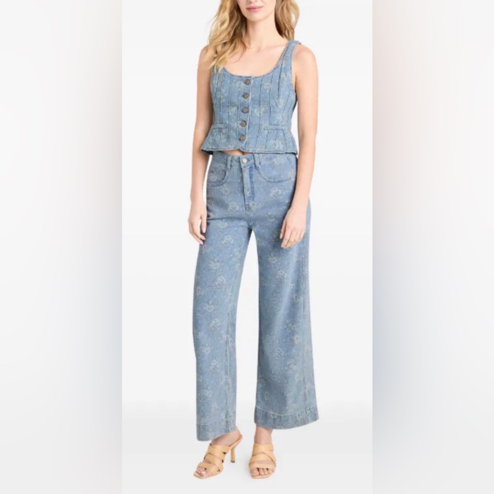 NWT [Cinq à Sept] Rowena Bouquet Floral Blue Denim Jean Button Vest Top Women’s - Picture 2 of 10